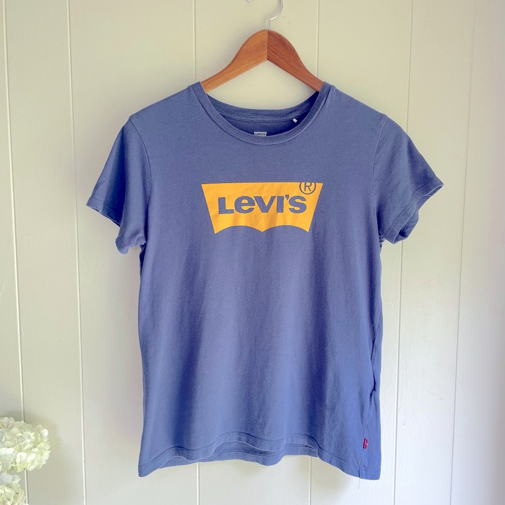 Blue and Gold Levi’s Tee
